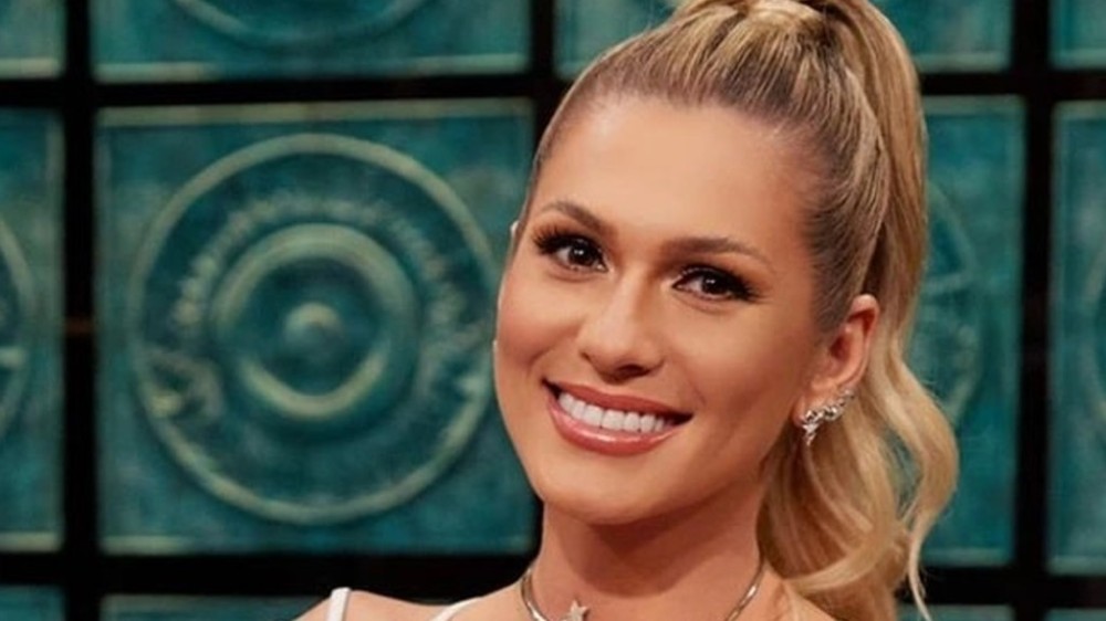 Lívia Andrade agita web ao comparar SBT e Globo: ‘Silvio Santos não vai gostar’