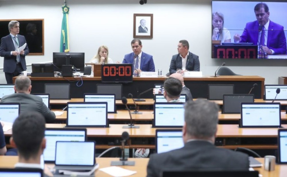 Conselho de Ética instaura processo contra Janones e arquiva processos contra deputadas do Psol