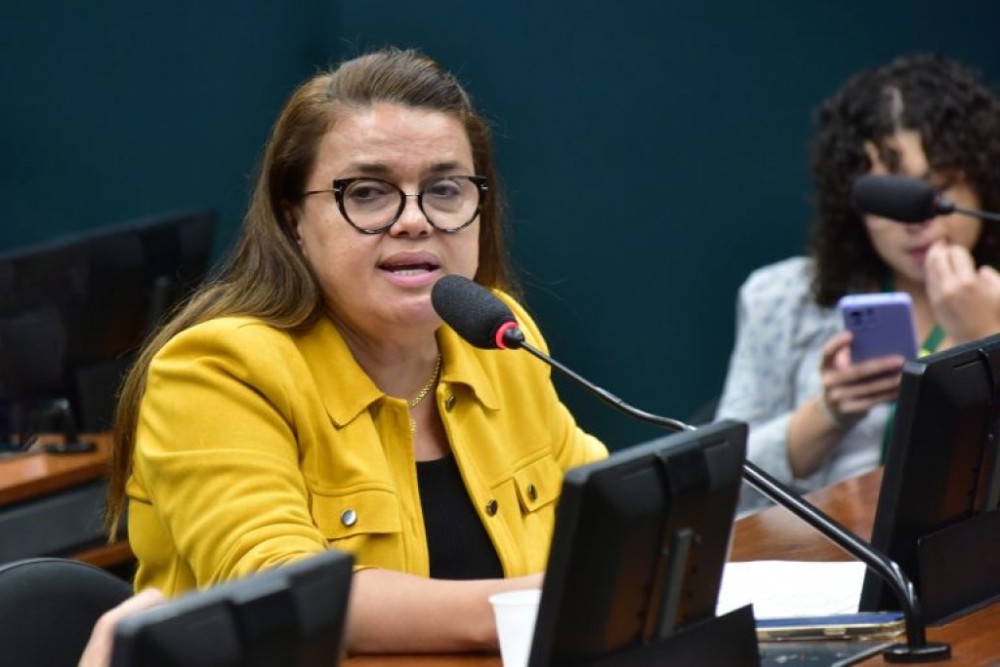Comissão aprova inclusão de modalidades coletivas no Programa Bolsa Pódio