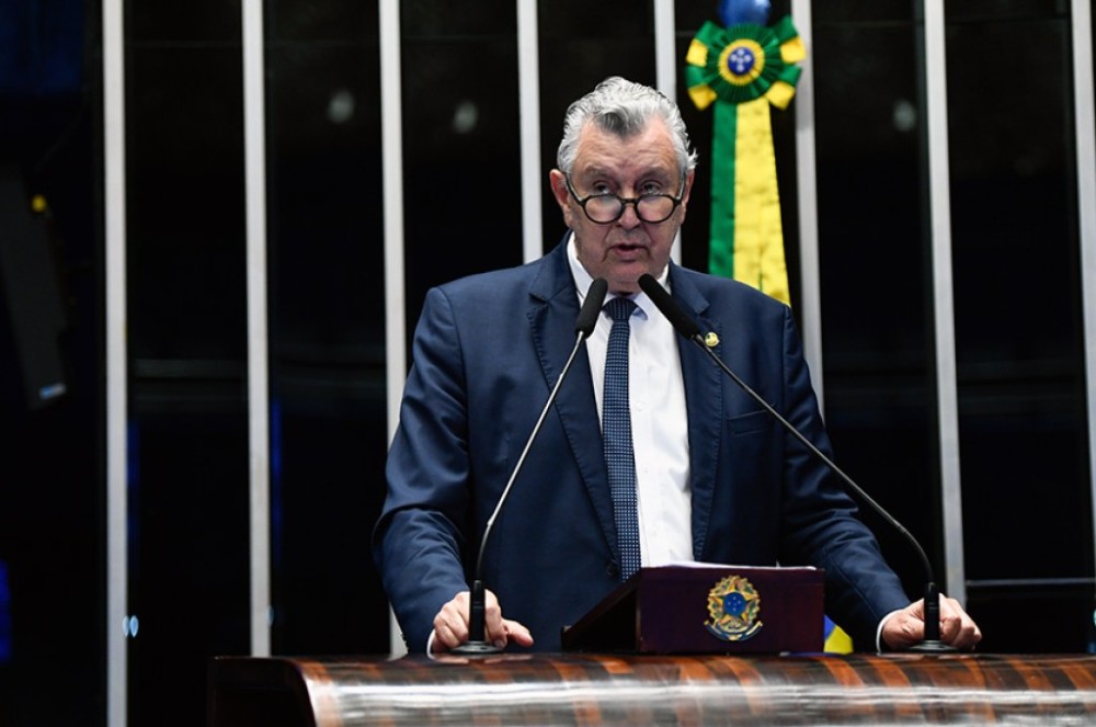 Heinze pede aumento salarial para os auditores fiscais agropecuários