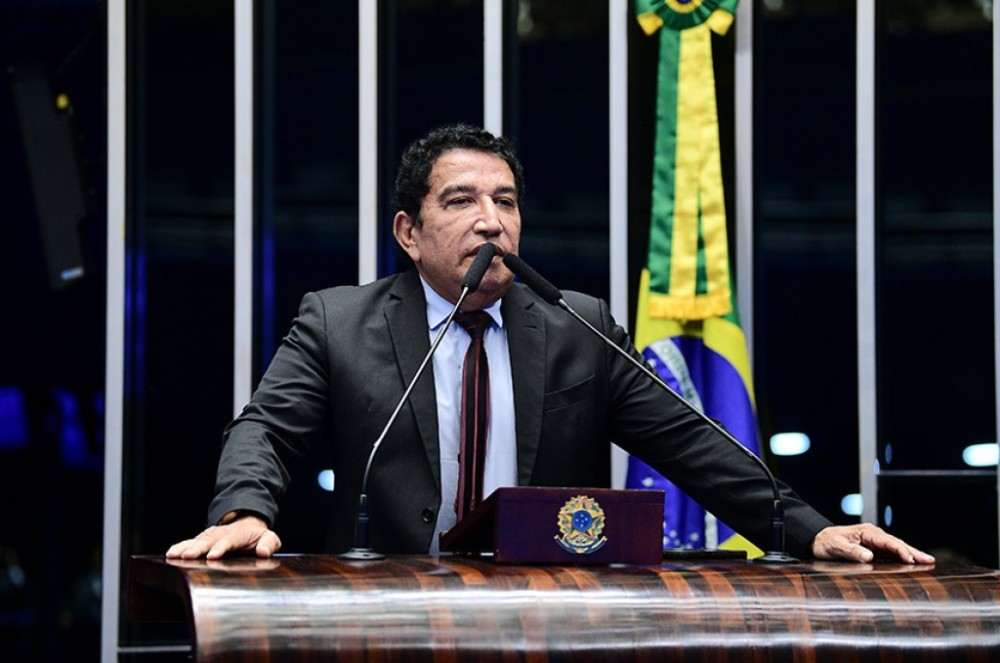 Magno Malta defende inclusão de pessoas com Down no mercado de trabalho
