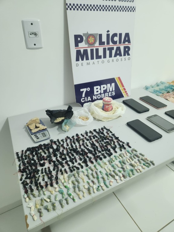 Integrantes de organização criminosa são detidos com 285 porções de pasta base