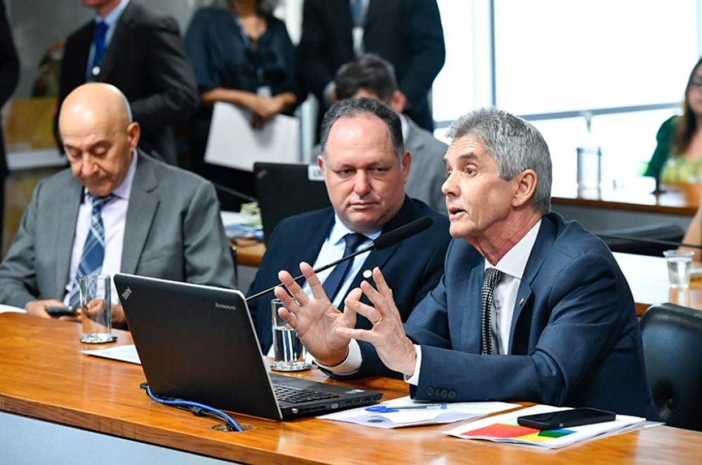 Comissão debaterá medida cautelar no contexto do foro privilegiado