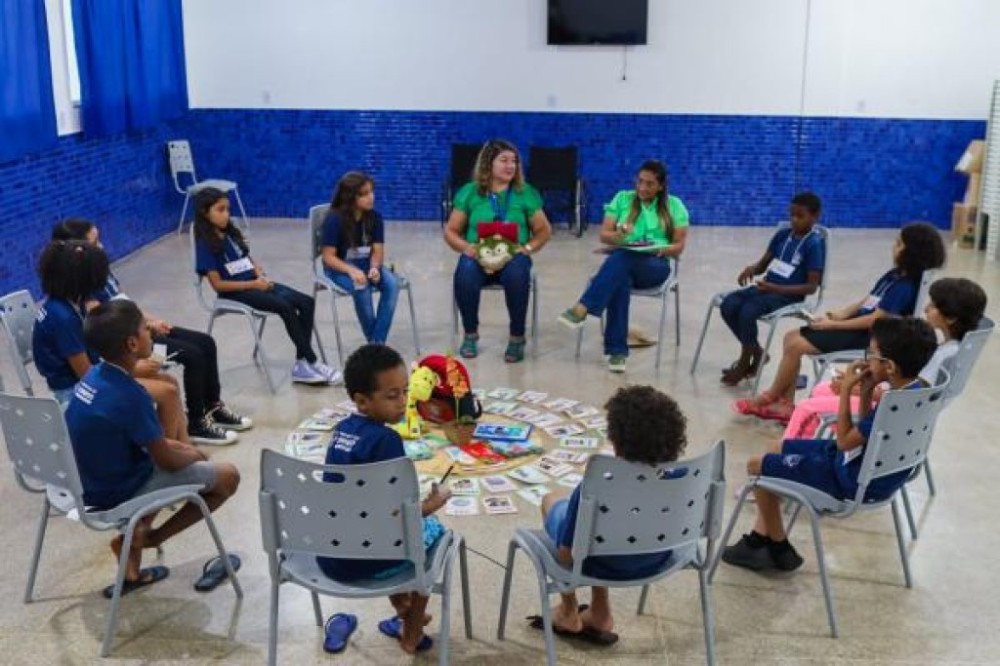 Secretaria de Educação calendariza Círculos de Construção de Paz nas unidades escolares municipais.