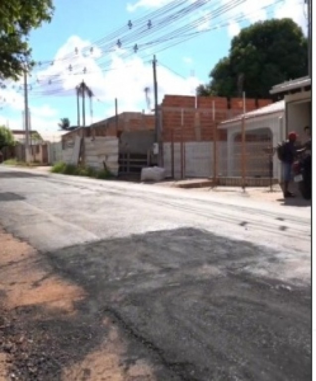 Chico 2000 consegue ação de tapa-buracos no Bosque da Saúde