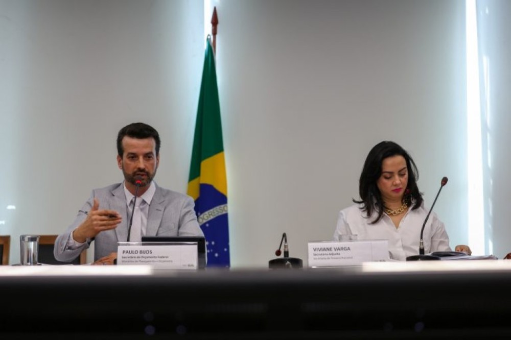 Governo revê contas e projeta déficit de R$ 9,3 bilhões para 2024