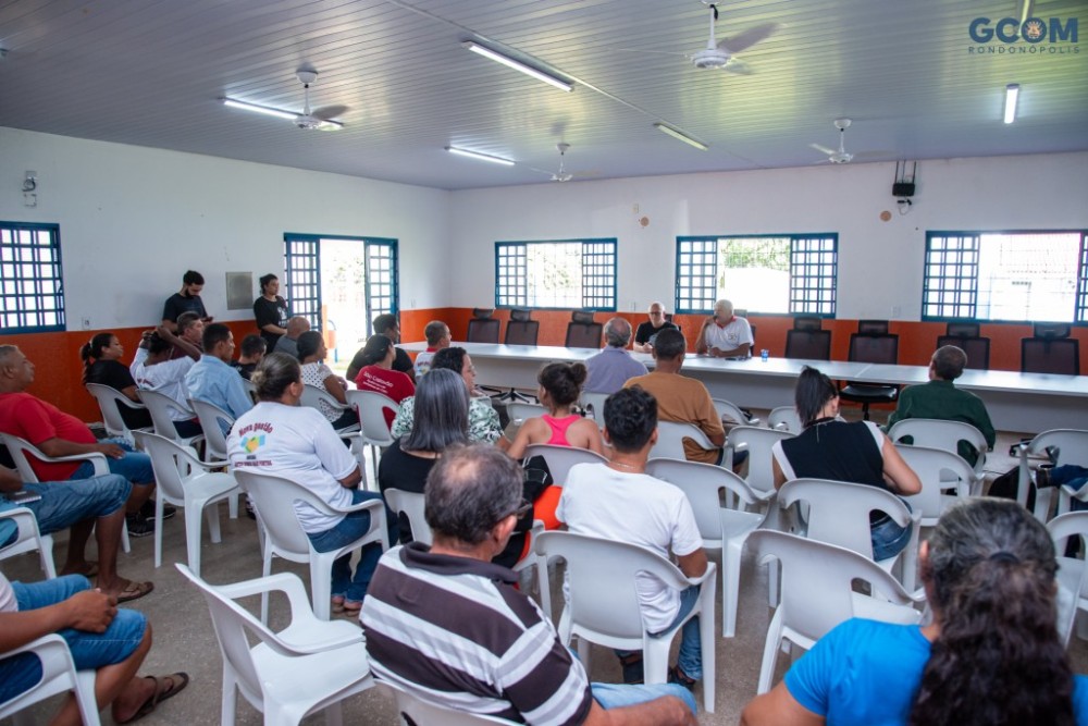 Prefeito se reúne com líderes comunitários