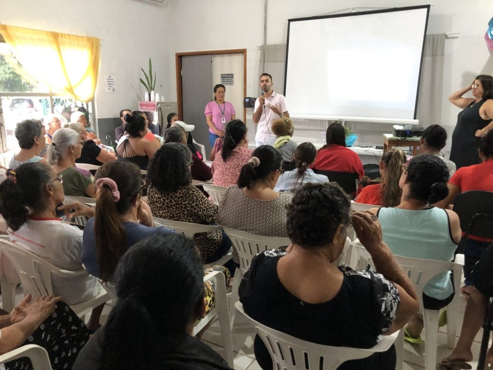 Famílias do CRAS Palmeiras participam de encontro com orientações sobre Cadastro Único