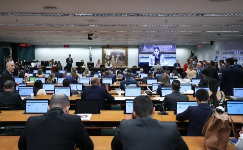 Maior parcela das emendas parlamentares ao Orçamento é destinada à saúde e a transferências para municípios