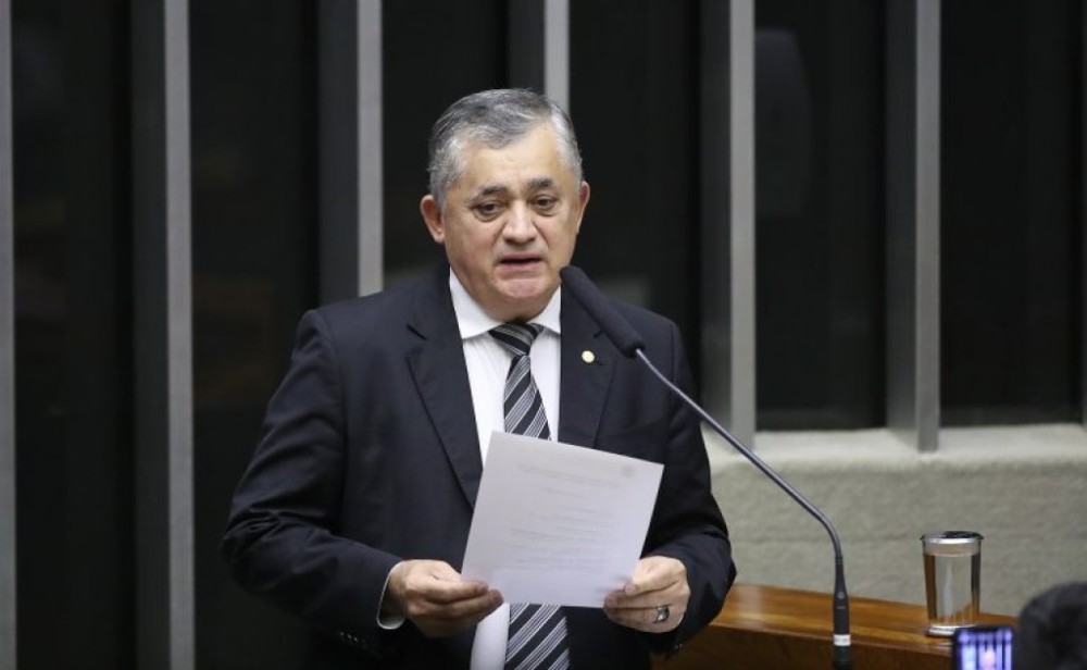 Líder do governo afirma que há acordo para votar hoje o texto que altera a Lei de Falências