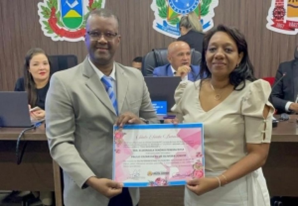 Secretária de Comunicação da Câmara de Cuiabá é homenageada em Várzea Grande