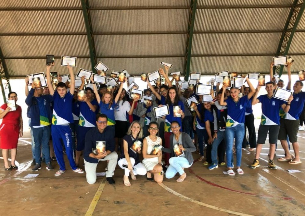 Sine leva Impulsione o Seu Futuro para escolas e instituições e capacita mais de 600 jovens em 2023