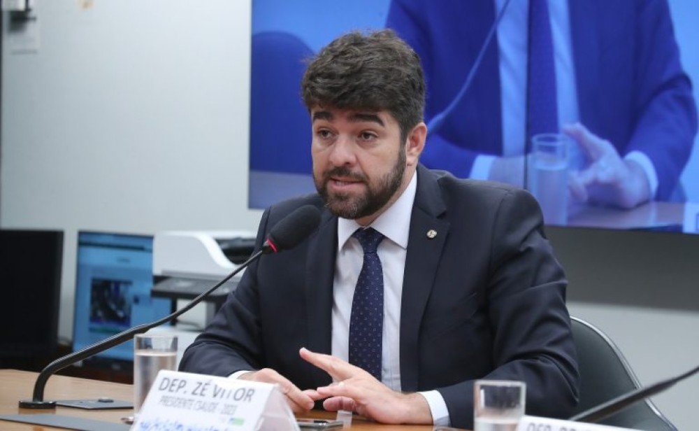 Projeto classifica repelente de inseto como bem essencial e indispensável no combate à dengue