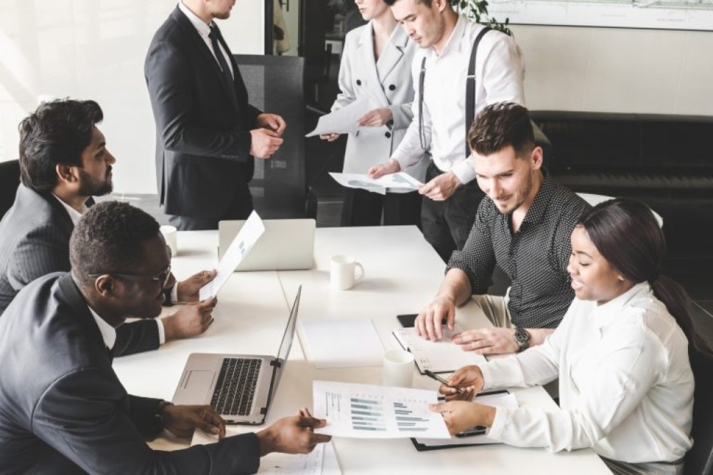 Nova lei cria certificado para empresa que promove saúde mental dos empregados