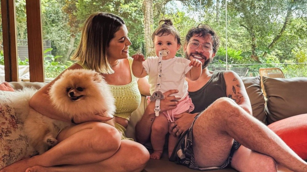 Viih Tube e Eliezer exibem imagens da primeira páscoa de Lua: ‘Amamos’