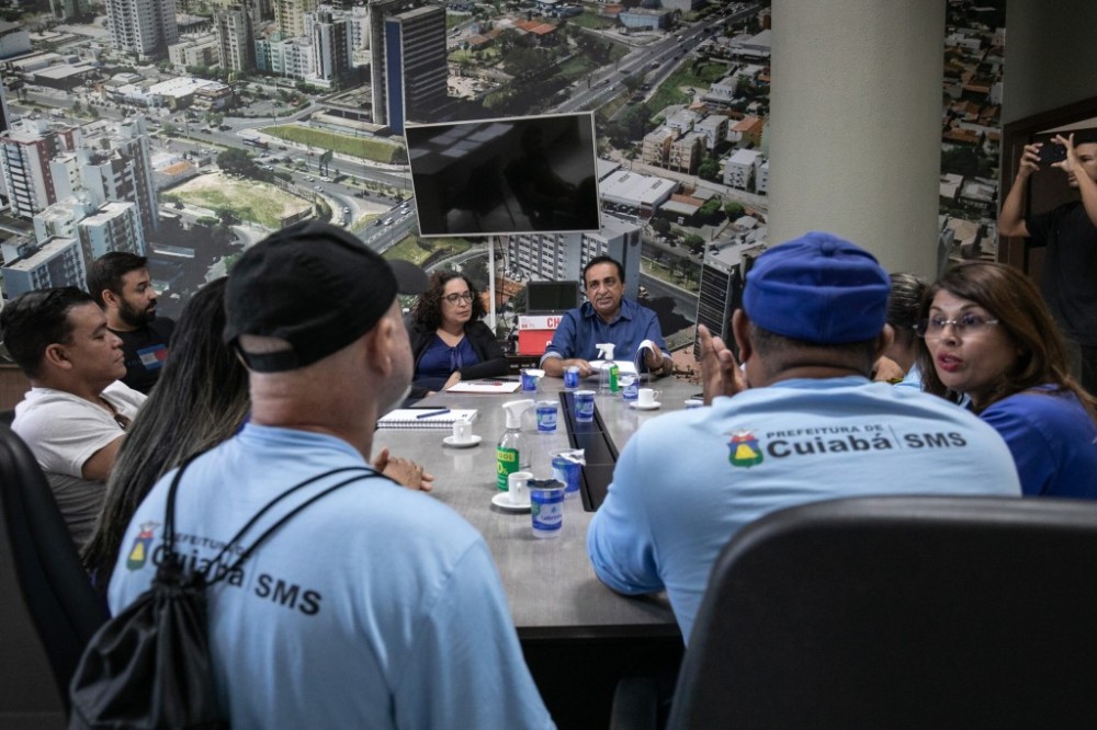Secretaria de Governo recebe agentes de endemias e explica obrigação de cumprimento do TAC da intervenção