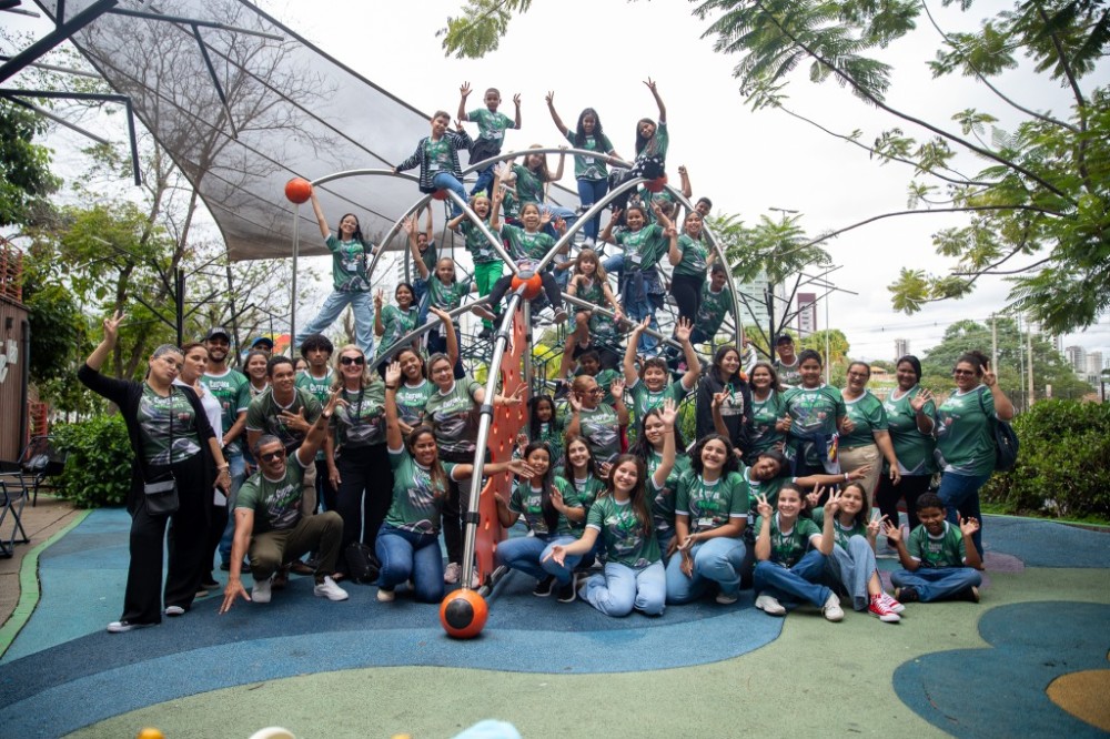 1ª edição do Cultura em Movimento de 2024 leva crianças dos projetos culturais de Diamantino para conhecerem a sétima arte na capital