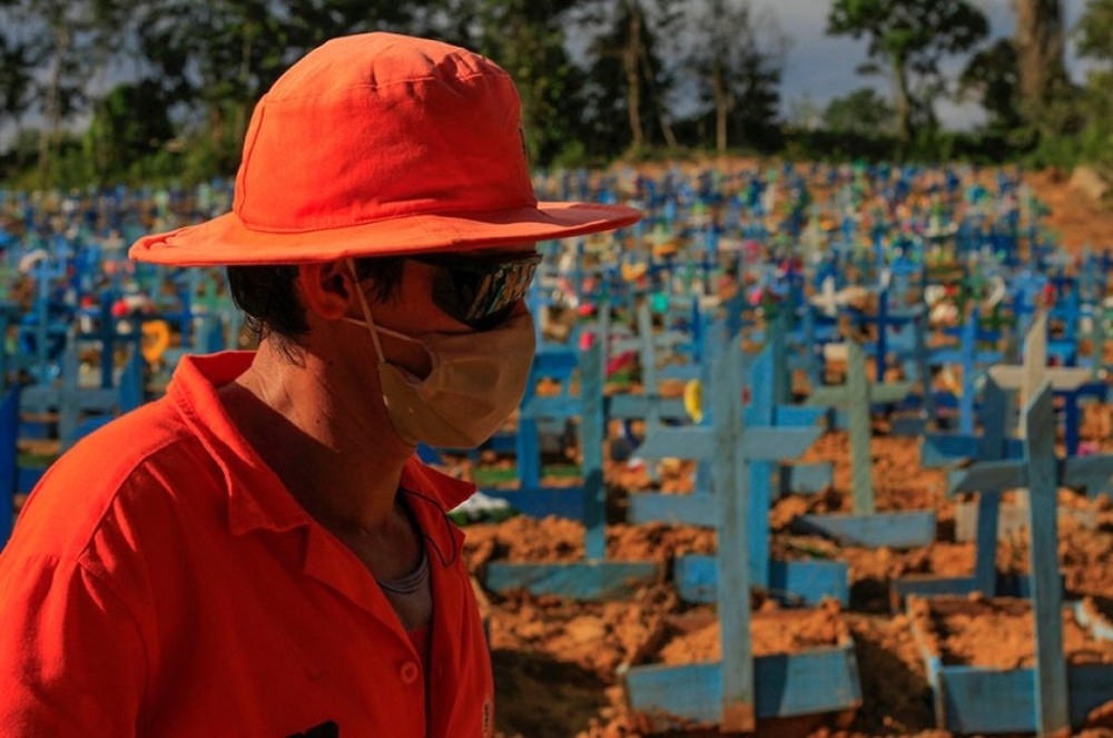 CAS pauta criminalização de infração a medida sanitária durante epidemia