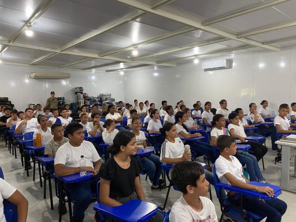 Projeto Luz do Amanhã oferece atividades diariamente e forma mais de 70 adolescentes por ano