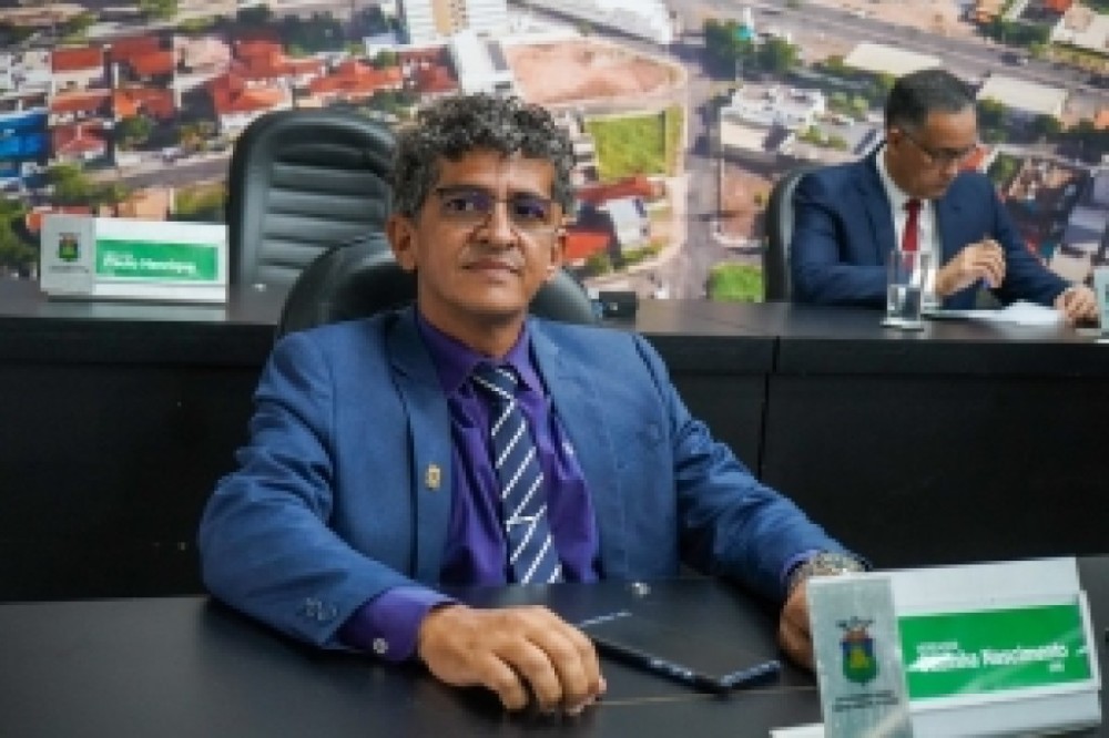 Cezinha leva mutirões de limpeza e troca de lâmpadas aos bairros de Cuiabá