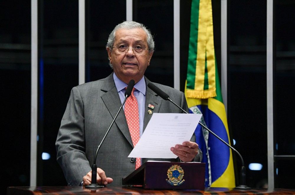 Jayme Campos defende expansão do acesso a internet no meio rural