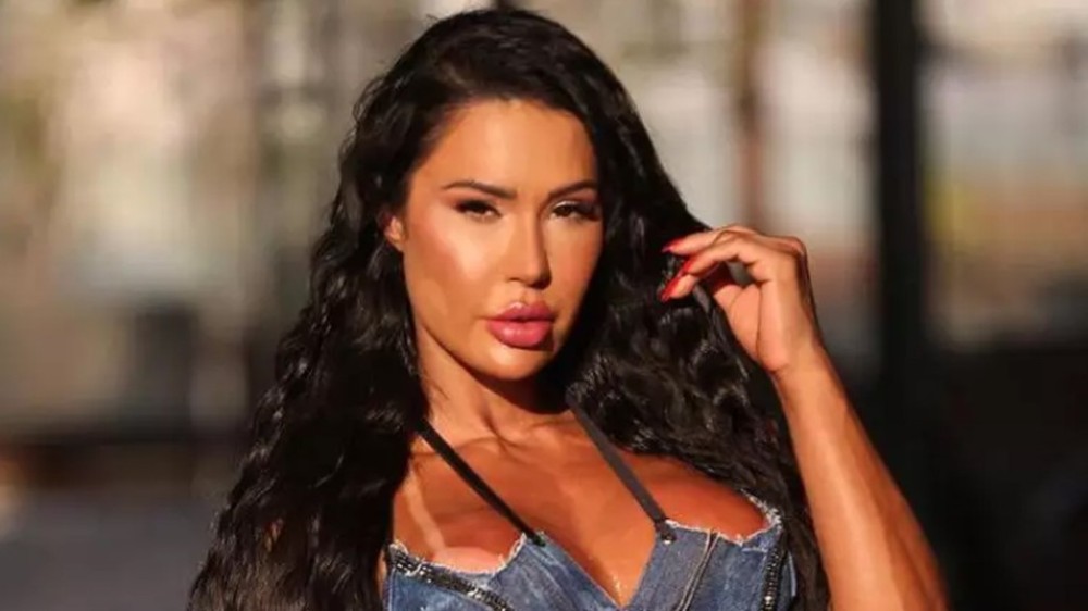 Gracyanne Barbosa usa rede social para dar notícia ruim aos fãs: ‘Estou muito ruim’