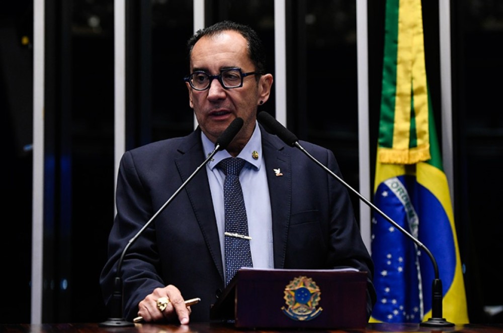 Kajuru elogia o programa Pé-de-Meia, poupança oferecida a estudantes