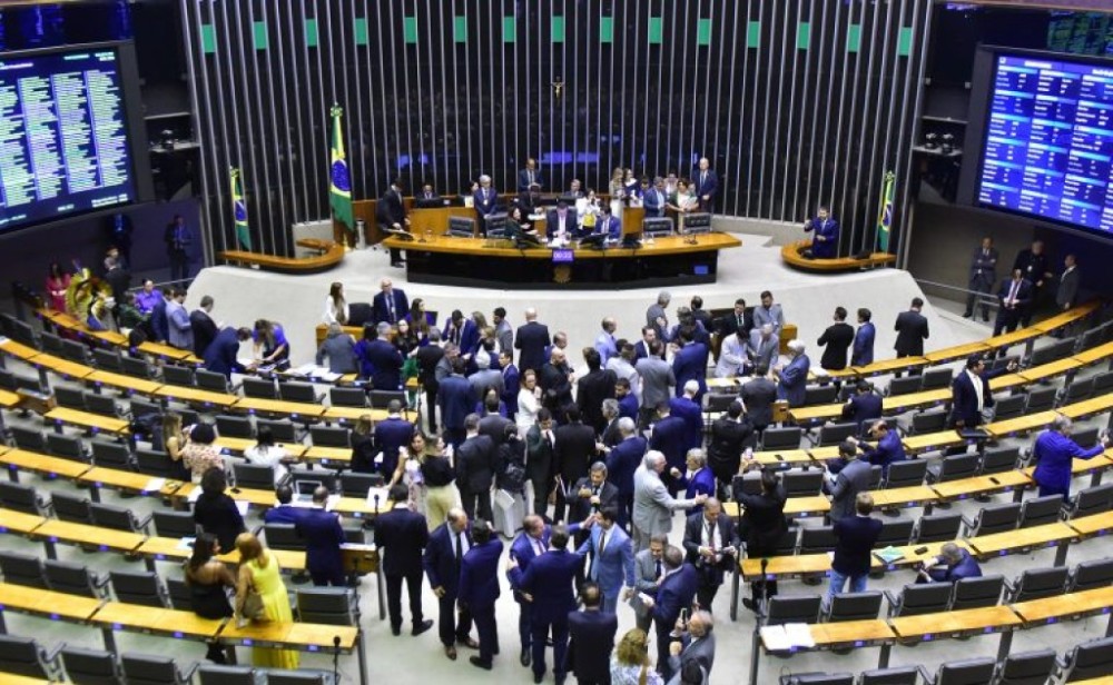 Congresso derruba diversos vetos presidenciais nesta quinta-feira