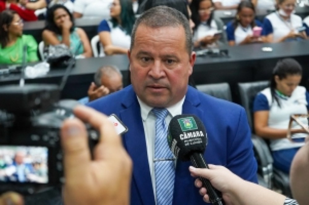 Vidal propõe 49 indicações em 7 dias para dezenas de bairros