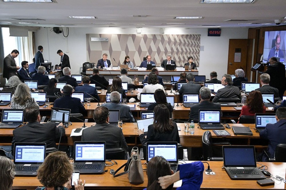 Juristas concluem anteprojeto de código civil; direito digital e família têm inovações