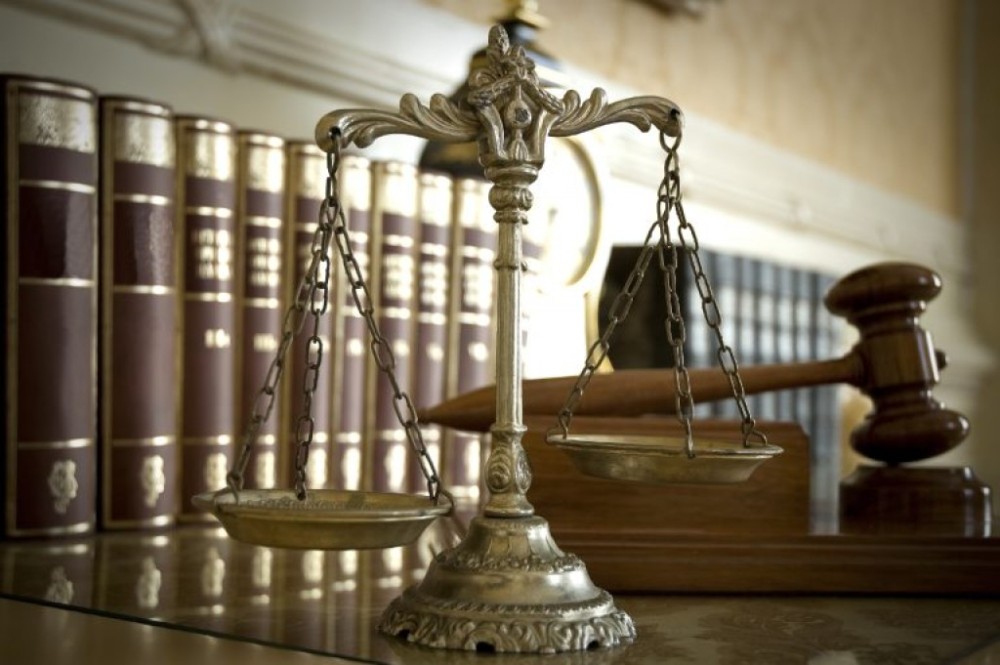 Sancionada lei que favorece réu em caso de empate e permite habeas corpus de ofício