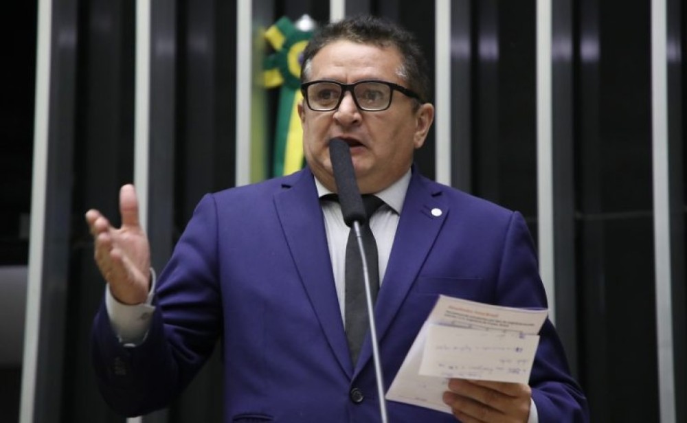 Proposta determina coleta seletiva e logística reversa para o coco verde