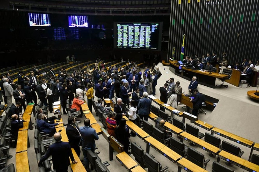 Congresso decide manter a maioria dos vetos presidenciais