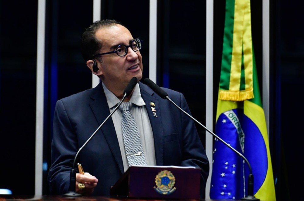 Kajuru defende permanência de Jean Paul Prates na presidência da Petrobras
