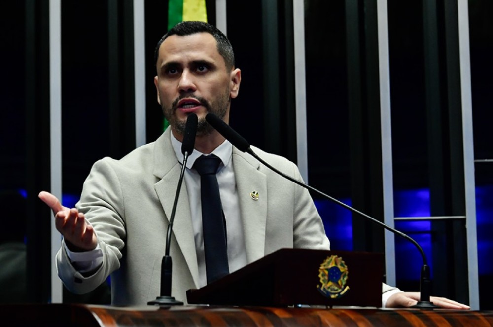 Cleitinho propõe convite a Elon Musk para debater liberdade de expressão