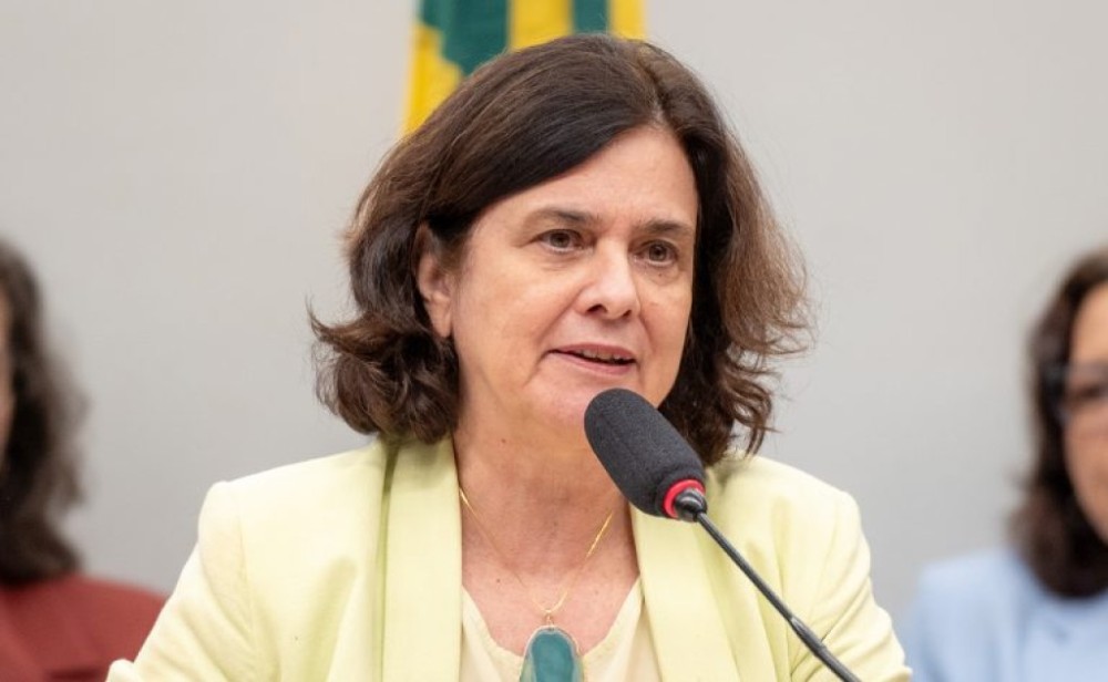 Ministra da Saúde participa de audiência na Câmara sobre o combate à dengue; acompanhe