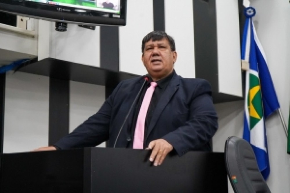 Varanda apresenta indicações de tapa-buracos e faixa elevada de pedestre para bairros de Cuiabá