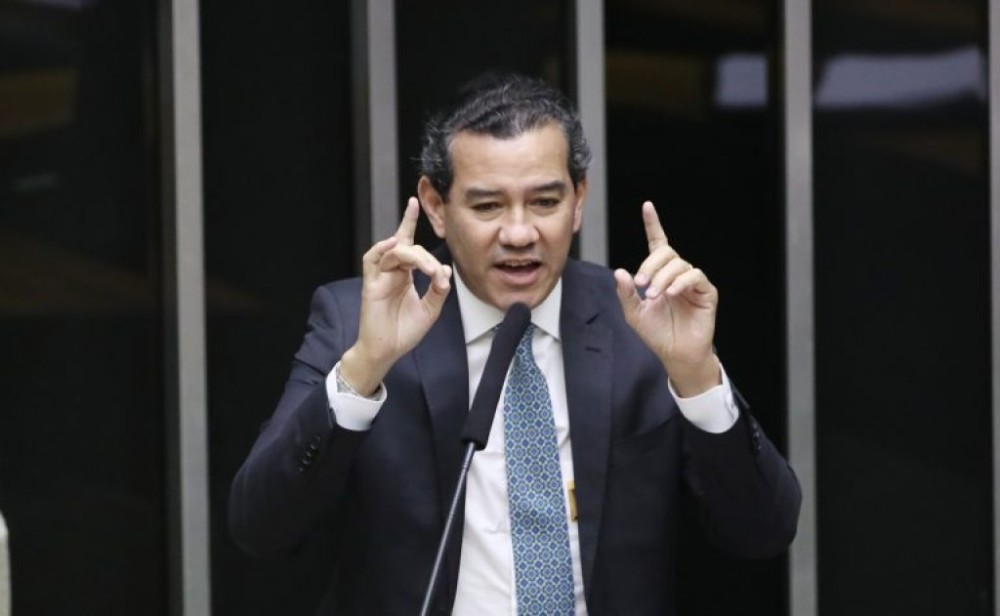 Advogado diz que não há justificativa para flagrante na prisão do deputado Chiquinho Brazão; acompanhe