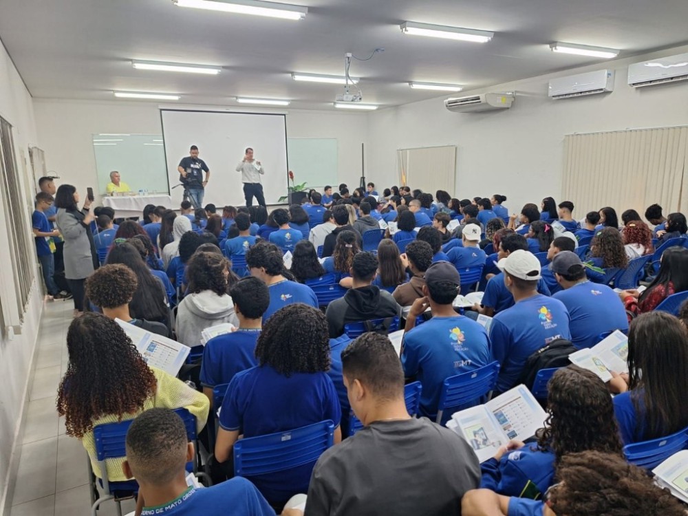 Nosso Judiciário leva conscientização sobre bullying para mais de 200 alunos da Escola André Avelino