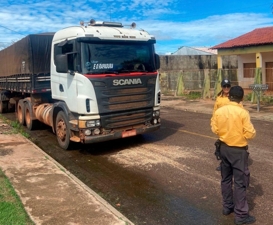 Setrat intensifica fiscalização de caminhões no perímetro urbano