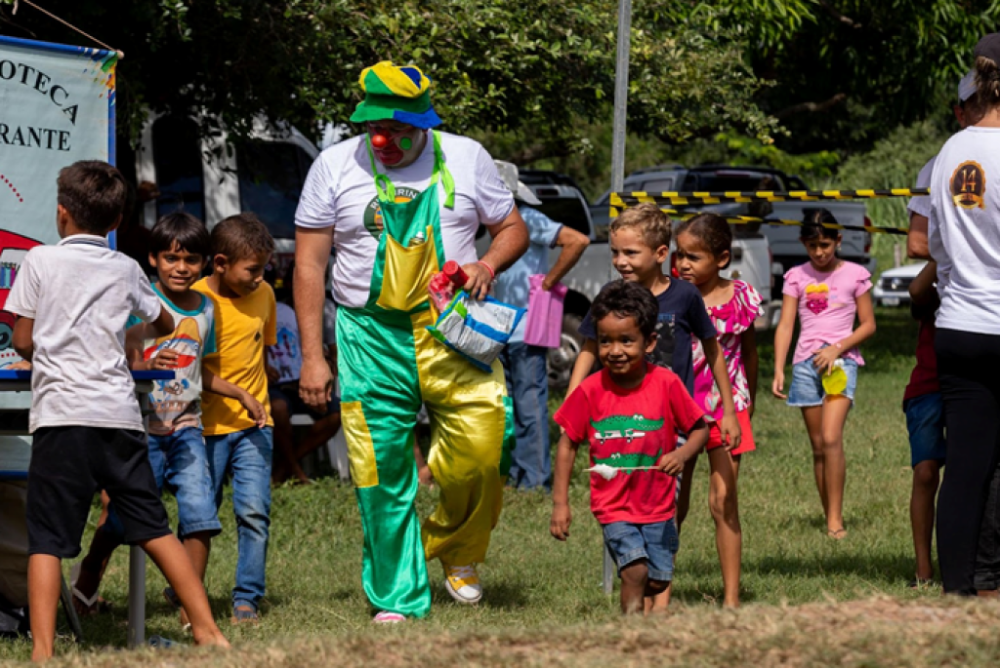 Ribeirinho Cidadão leva recreação para crianças de Estirão Comprido e São Pedro de Joselândia