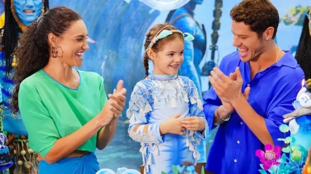Débora Nascimento e José Loreto se reúnem no aniversário da filha: ‘6 a nos da Bella’