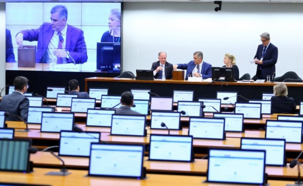 Conselho de Ética pode votar cinco processos por quebra de decoro nesta quarta