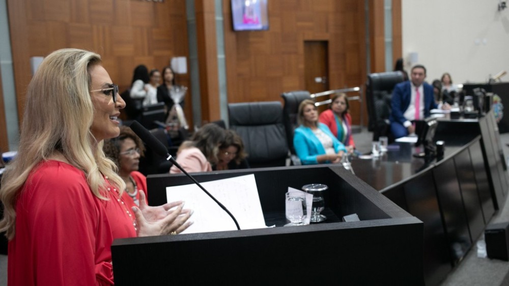 Primeira-dama participa de audiência pública em combate à misoginia e violência contra a mulher e destaca políticas públicas implementadas em Cuiabá