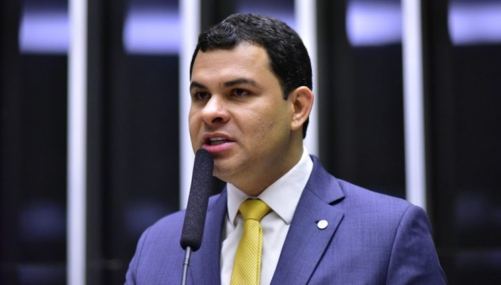 Proposta isenta do imposto de renda a aposentadoria ou pensão de pessoa com autismo