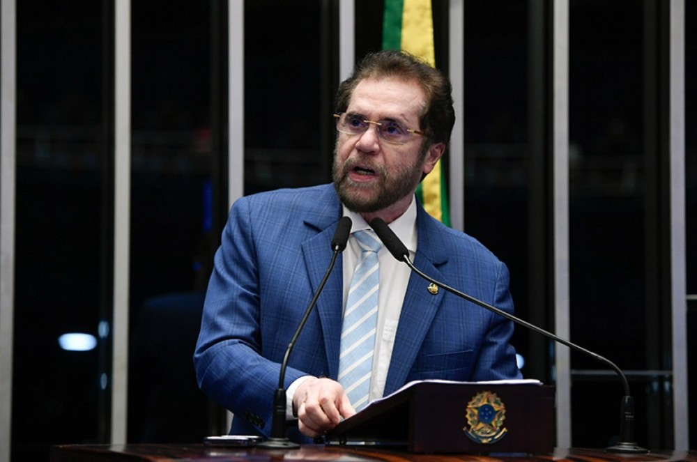 Plínio Valério critica decisão do STF sobre imposto sindical