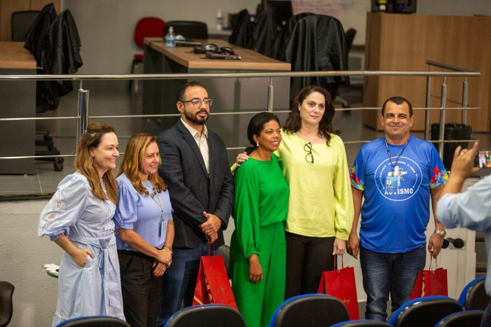 Servidores do Fórum de Cuiabá participam de roda de conversa sobre o autismo