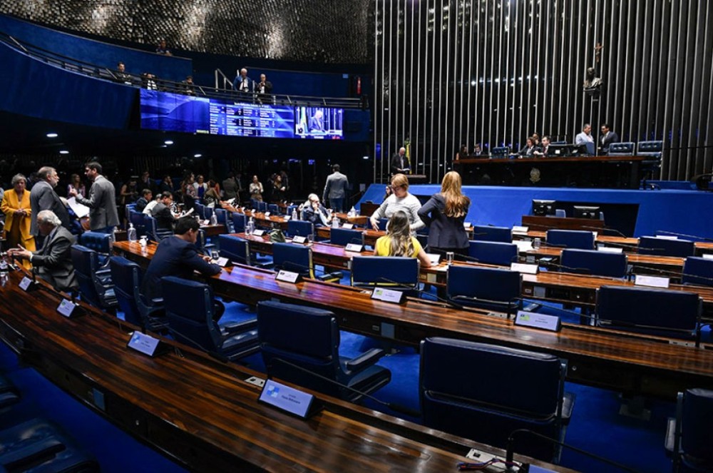 PEC que permite ao Congresso convocar presidentes de estatais volta a tramitar