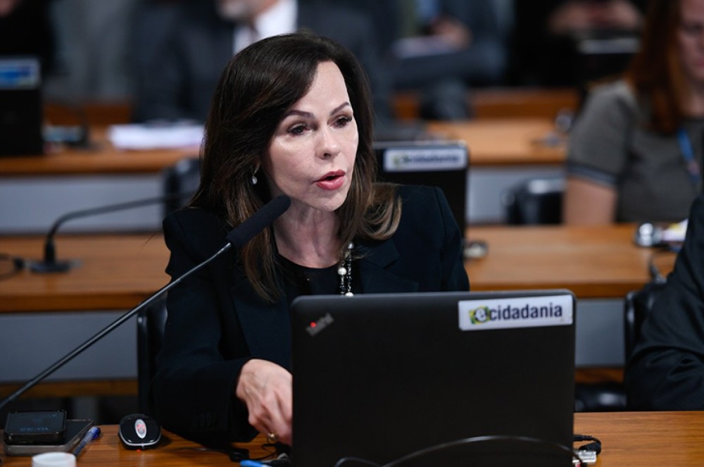 CRE aprova projeto que considera como estágio o intercâmbio no exterior