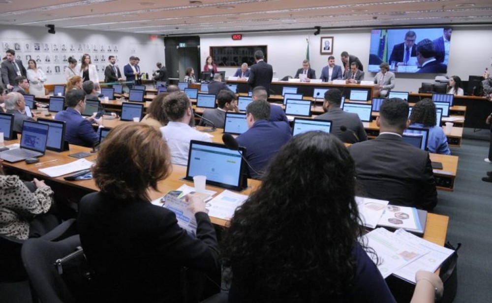 Regulamentação da reforma tributária é tema de novo debate na Câmara na quarta